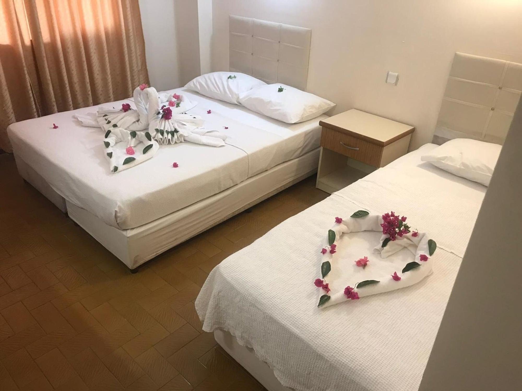 Unver Hotel Marmaris Bagian luar foto