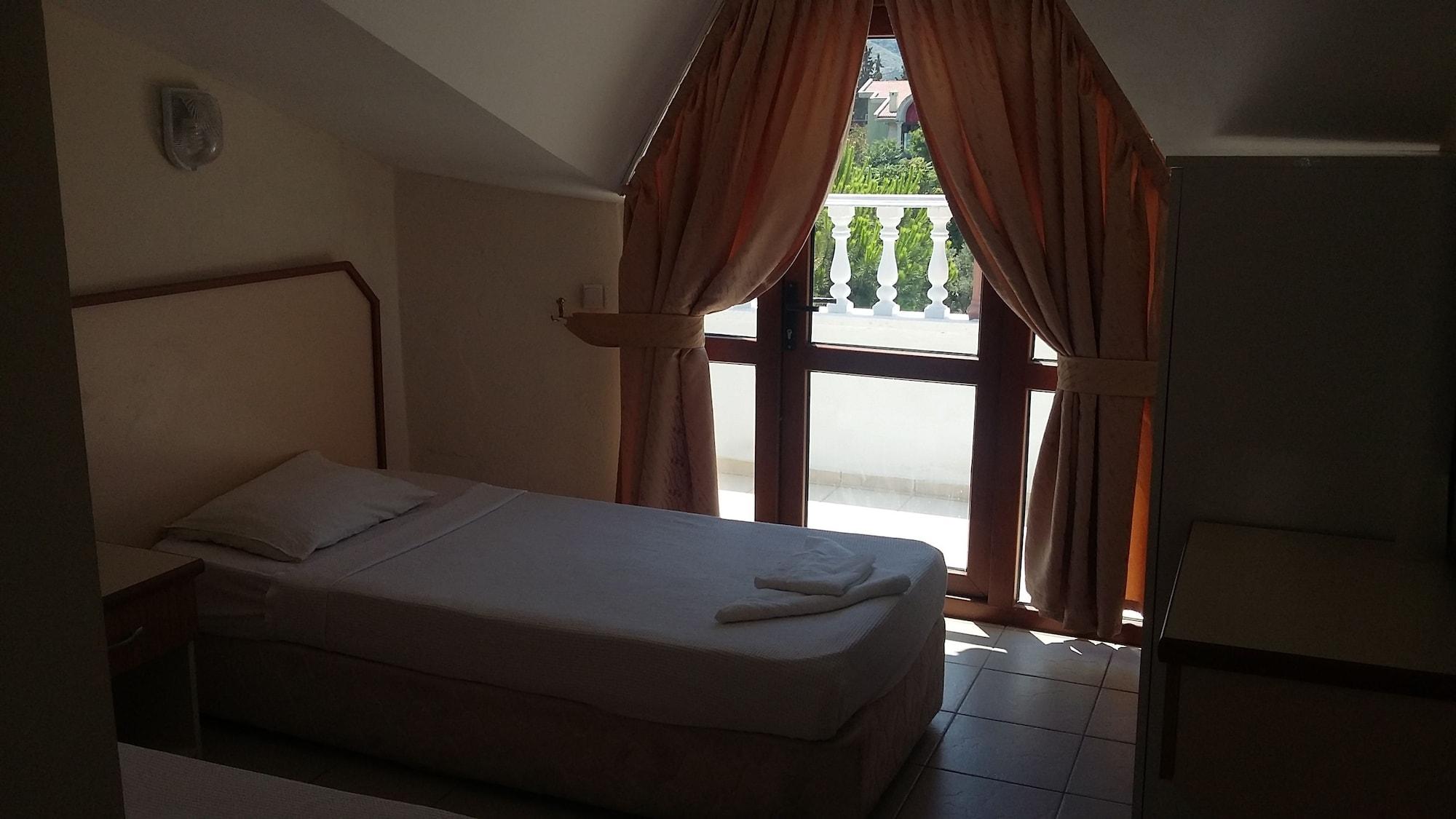 Unver Hotel Marmaris Bagian luar foto