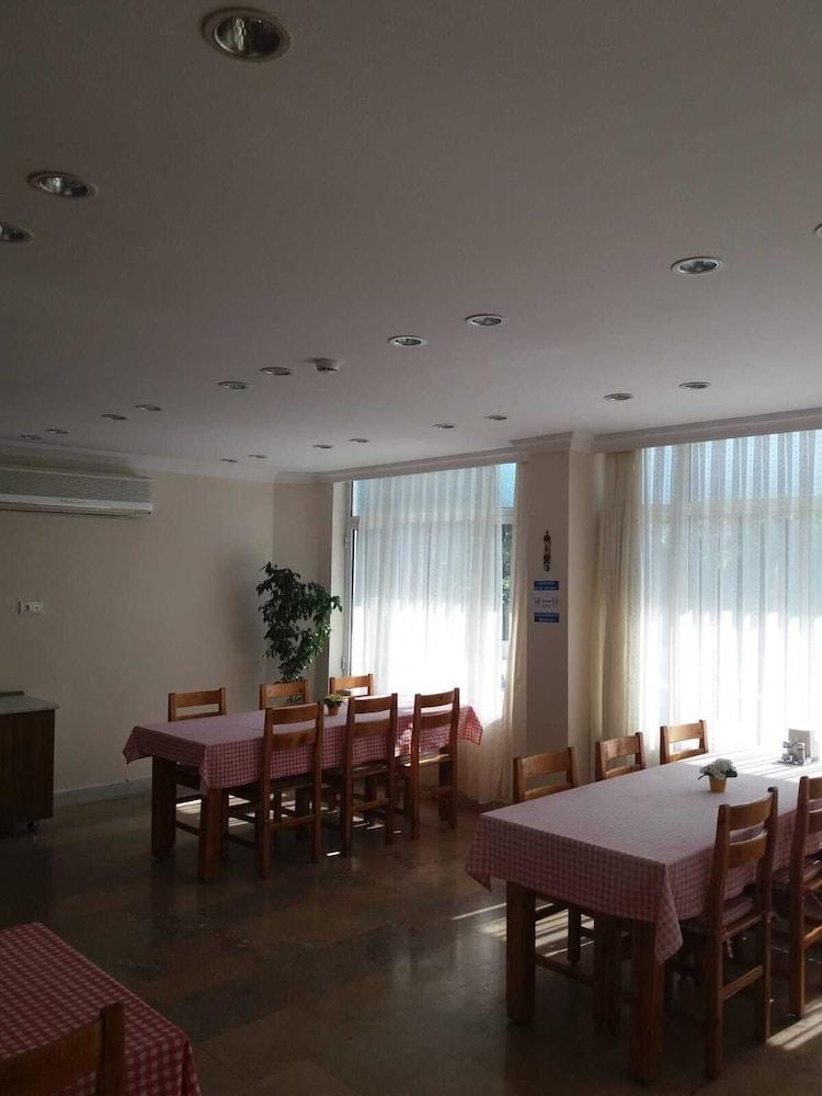 Unver Hotel Marmaris Bagian luar foto
